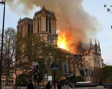Crecen las dudas sobre el carácter accidental del incendio de Notre-Dame