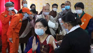 Bután: vencer al virus en medio de lo científico, lo tradicional y lo sagrado