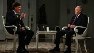 El video —doblado al español— de la entrevista de Carlson con Putin